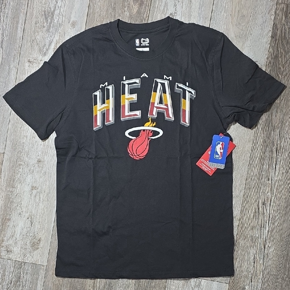 NBA | Miami Heat "Arched Plexi" Cotton Blend Graphic T-shirt *NWT